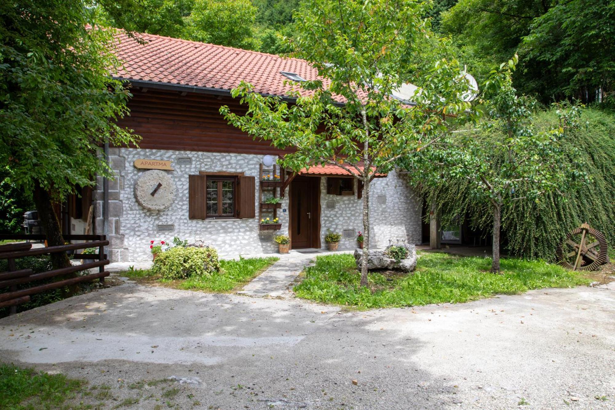 Apartma Maln Kobarid Exterior foto